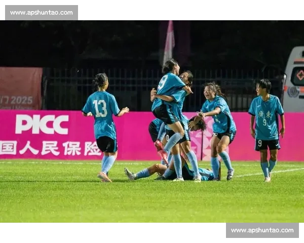 广东 U18 女足首胜后再战强敌!十五运会八强赛今晚打响 广东 U18 女足首胜后再战强敌!十五运会八强赛今晚打响