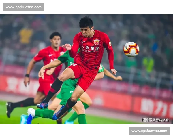 上海上港与北京国安巅峰对决谁能在关键战役中笑到最后